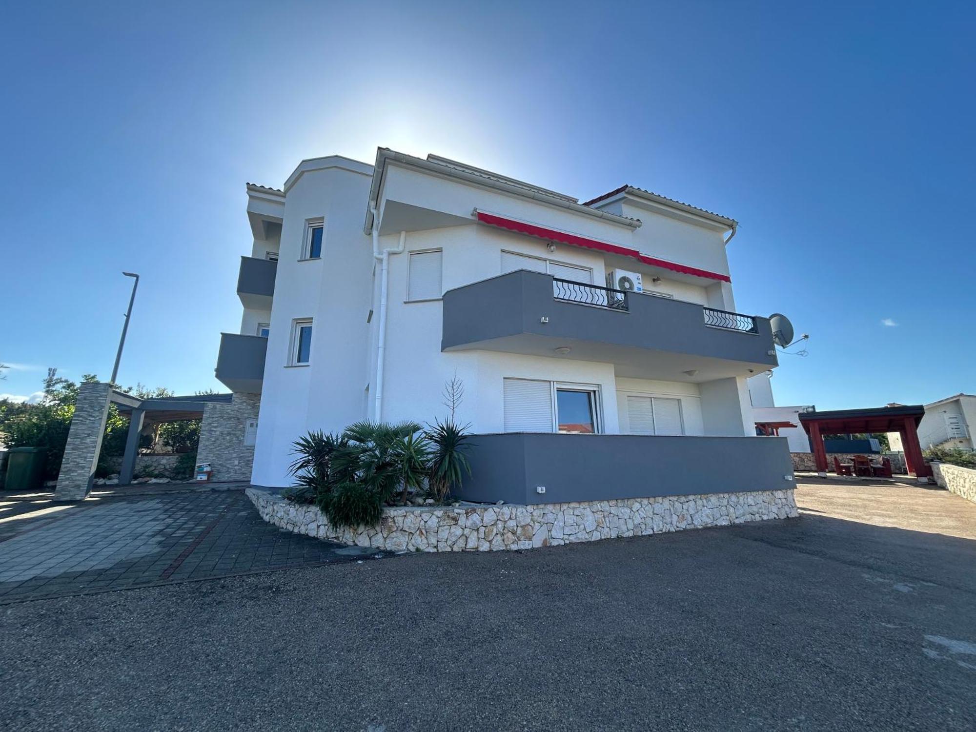 Apartment Karlo Novalja Kültér fotó